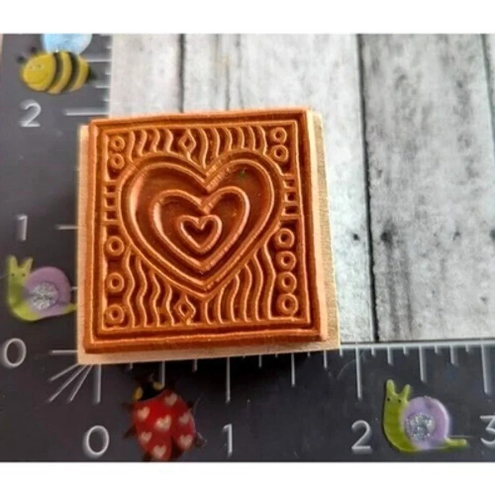 Hero Arts Hearts On Heart C1085 Rubber Stamp Wood #B108